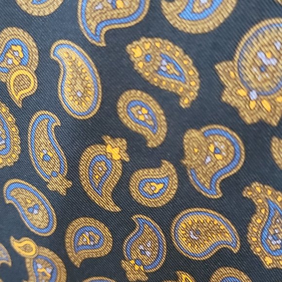 NWOT Dion 100% Silk Scarf - Picture 6 of 12